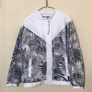 New Retro Style White & Black Windbreaker Large